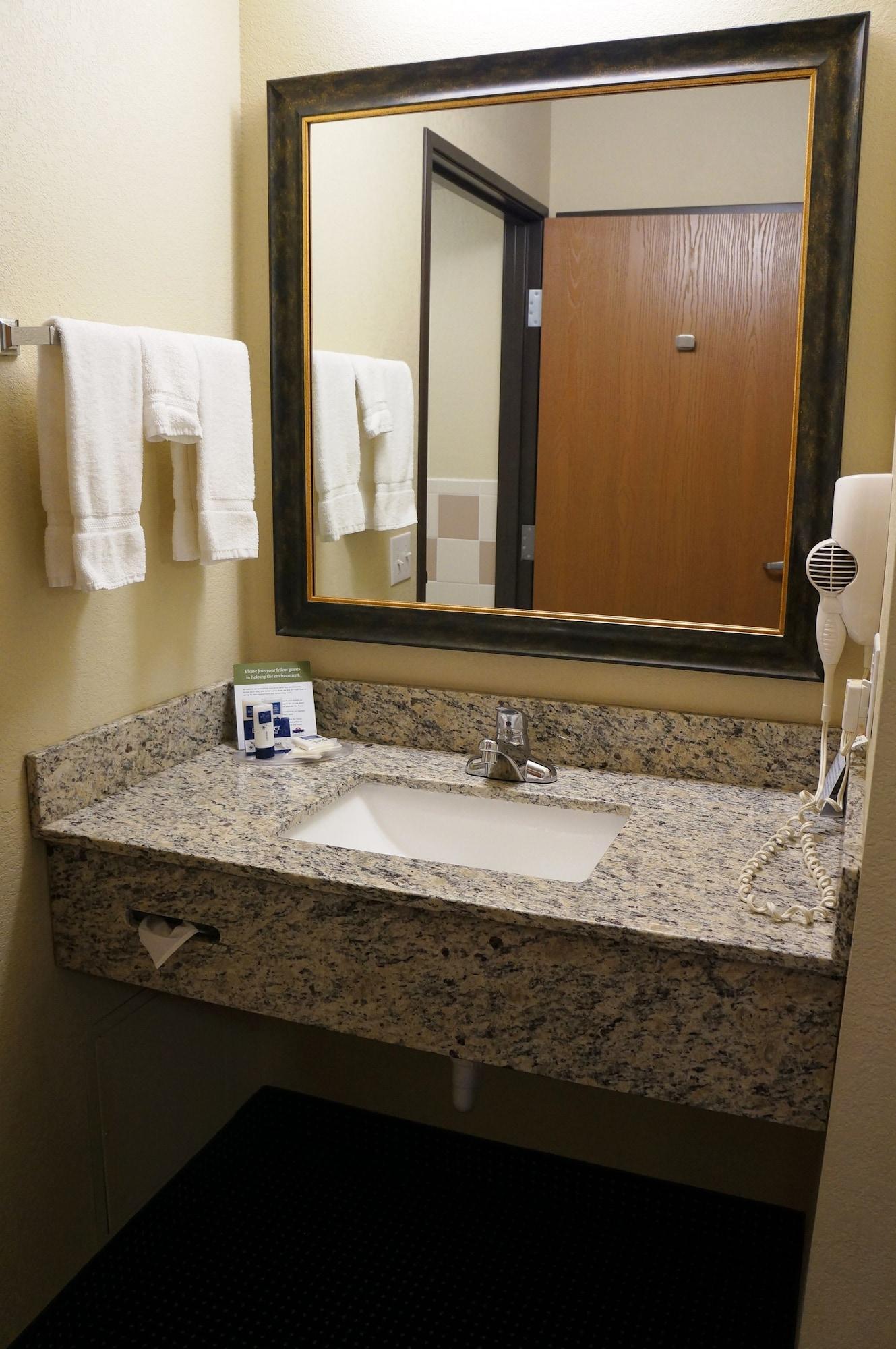 Americinn By Wyndham Fort Dodge Ngoại thất bức ảnh