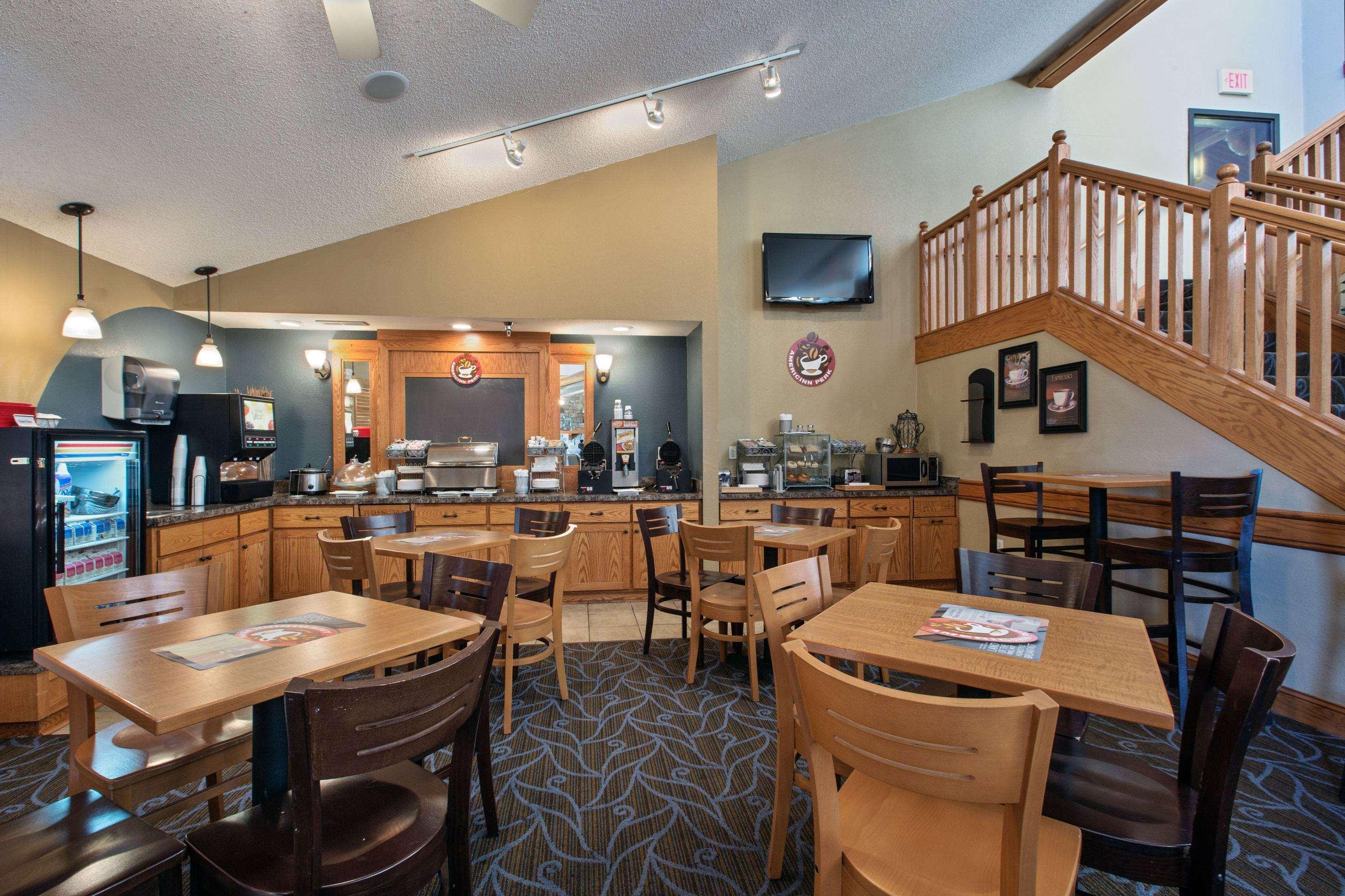 Americinn By Wyndham Fort Dodge Ngoại thất bức ảnh