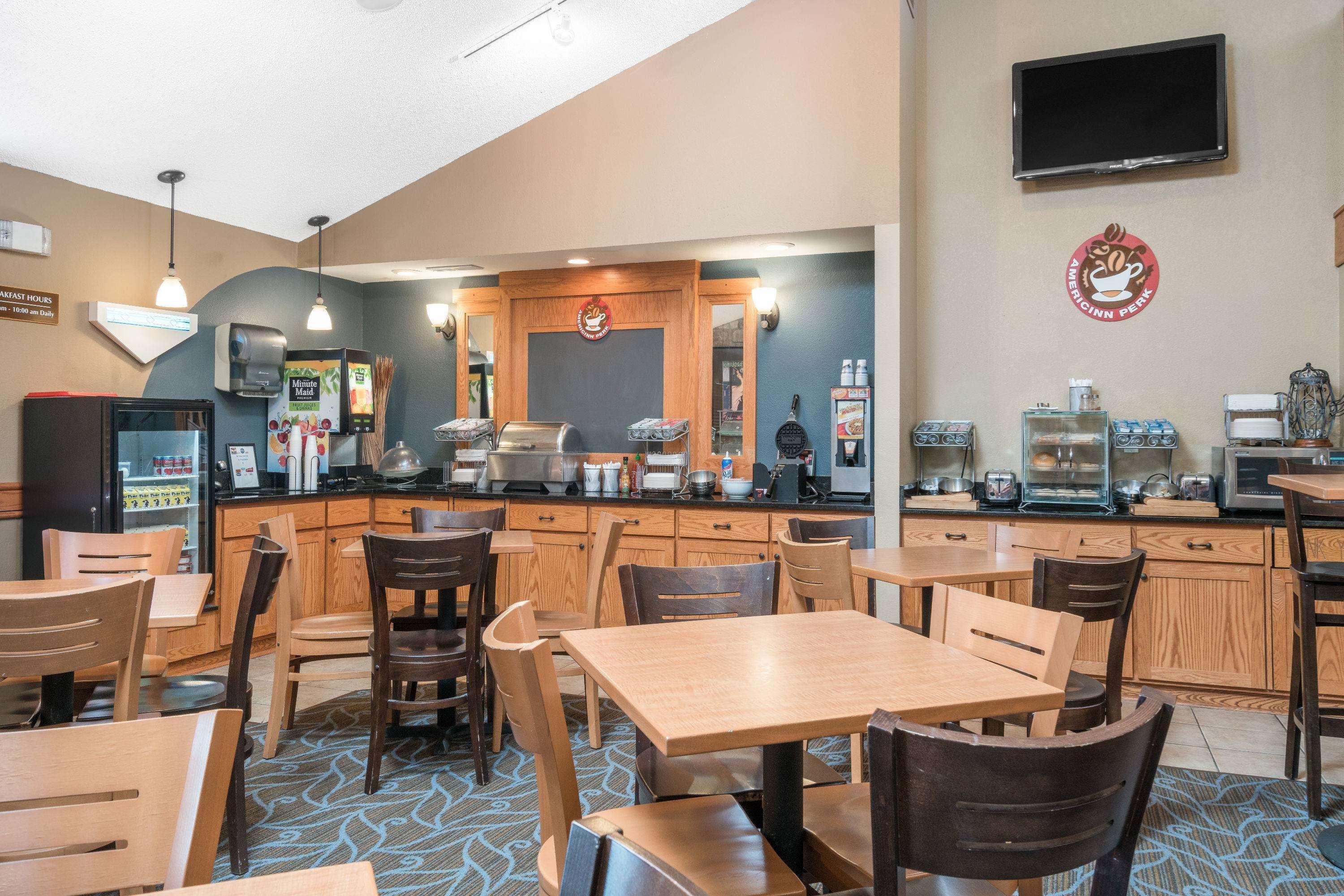 Americinn By Wyndham Fort Dodge Ngoại thất bức ảnh